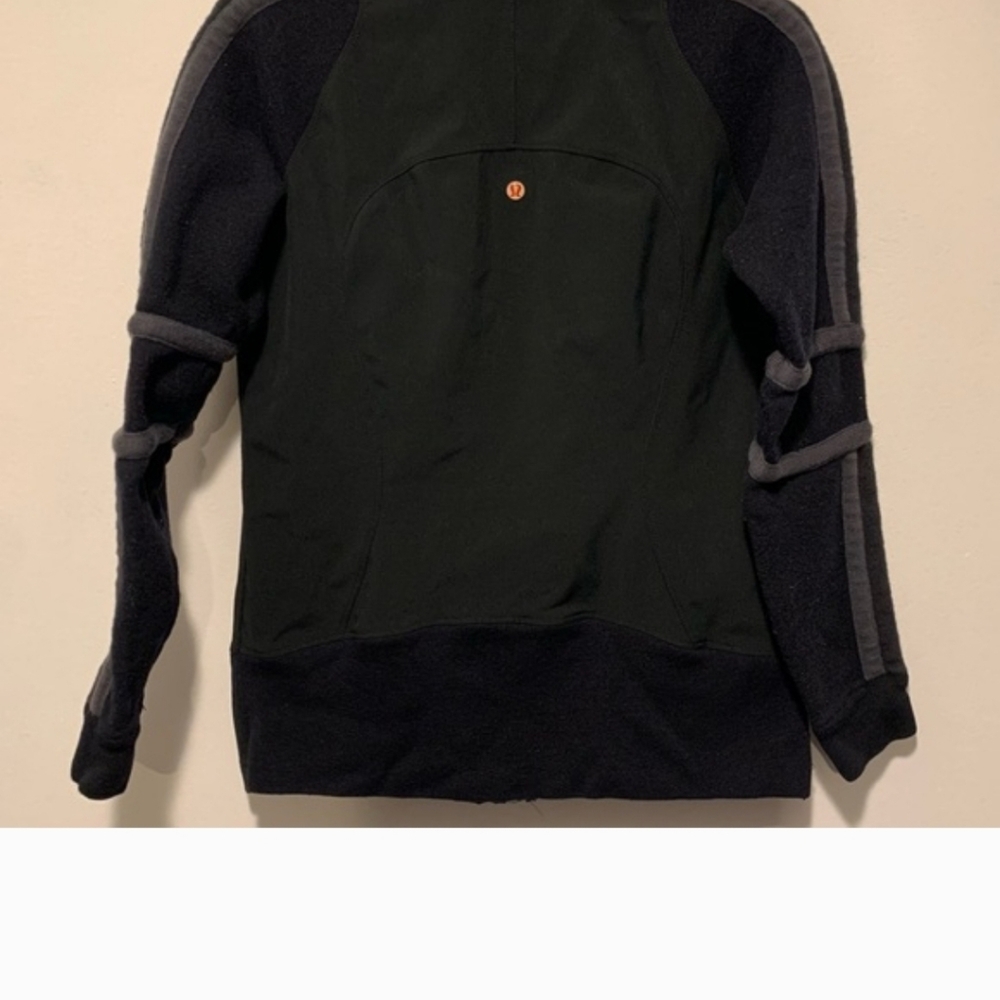 Lululemon DWR Jacket with Wool Sleeves Black